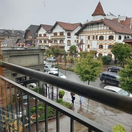 Hotel Laghetto Stilo Borges Gramado Eksteriør billede The town hall in Laon-sur-Semois