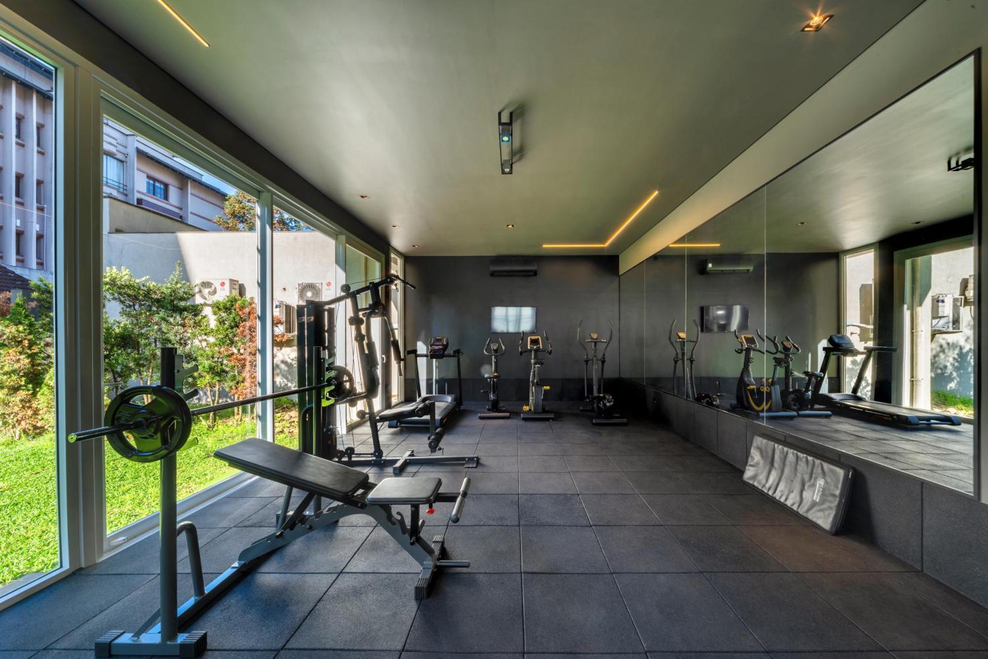 Hotel Laghetto Stilo Borges Gramado Eksteriør billede The gym at the hotel