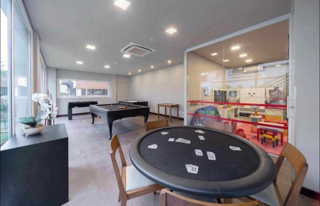 Hotel Laghetto Stilo Borges Gramado Eksteriør billede A mahjong table in a game room